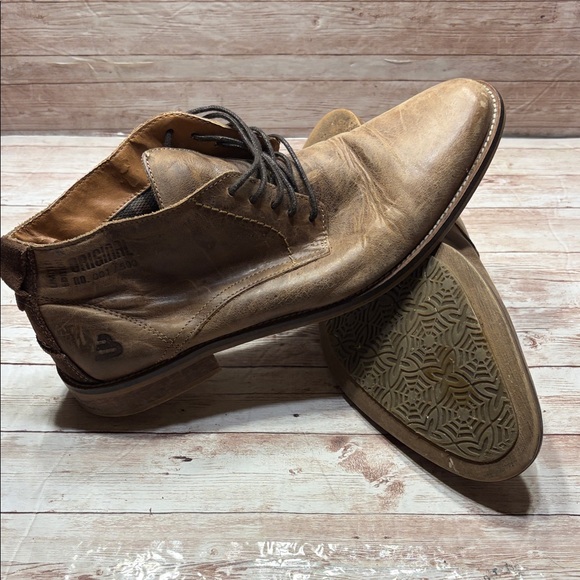 Bull Boxer Art Name Eldon Limited Edition 1 of 500 Men's Tan Chukka Boots